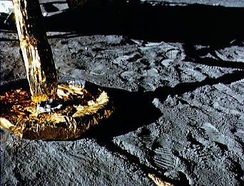 아폴로11호 이상한 발자국